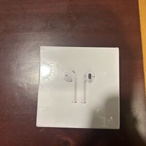 Apple AirPods with Wireless Charging Case - White